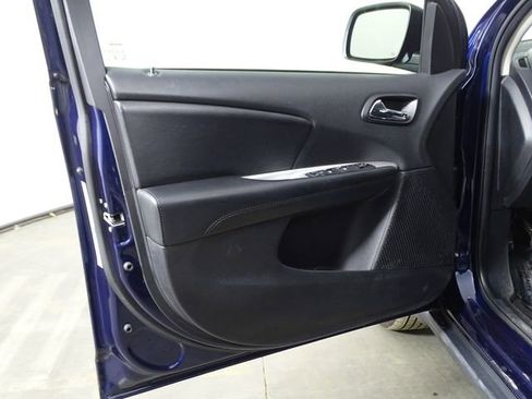 Used 2019 Dodge Journey SE w/ Connectivity Group FWD image 20