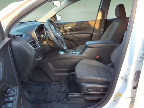 Used 2023 Chevrolet Equinox LT image 11