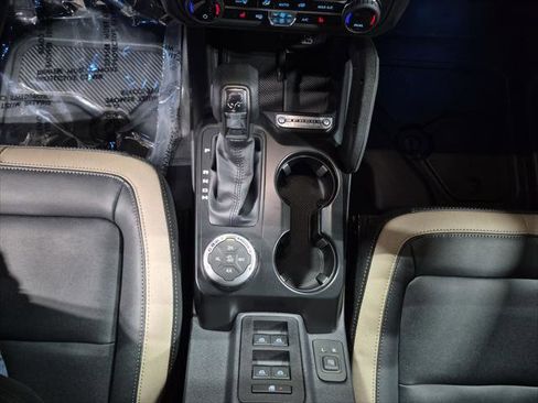 New 2026 Ford Bronco Big Bend w/ Black Diamond Package image 15