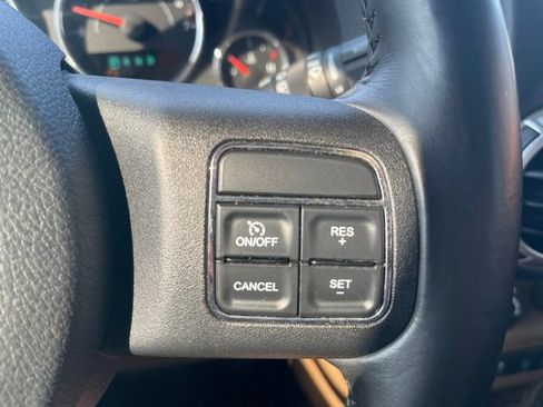 Used 2012 Jeep Wrangler Unlimited Sahara AWD/4WD image 20