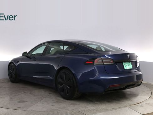 Used 2022 Tesla Model S image 17