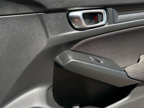 Certified 2025 Honda Civic Sport image 27