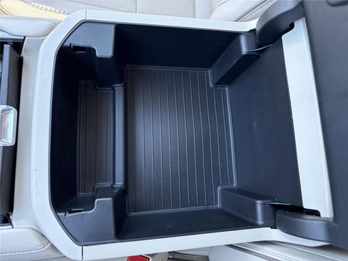 Used 2022 GMC Yukon Denali w/ Advanced Technology Package image 20