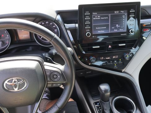 Used 2023 Toyota Camry SE FWD image 22