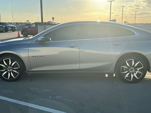 Used 2025 Chevrolet Malibu RS image 9