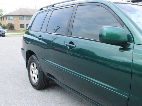 Used 2001 Toyota Highlander 2WD w/ Quick-Order Pkg image 41
