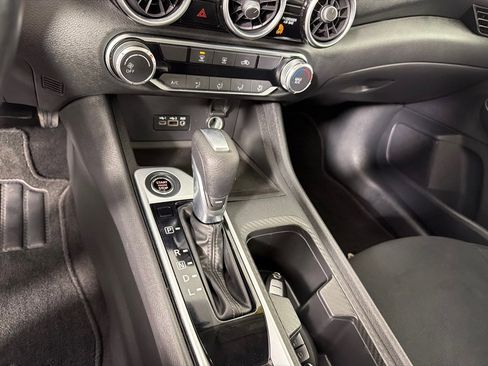 Used 2023 Nissan Sentra SV image 17