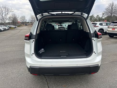 New 2026 Nissan Rogue SV image 18