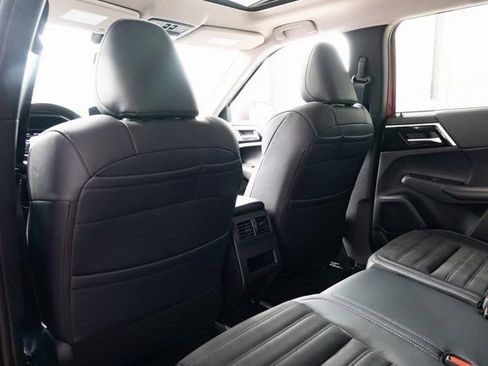New 2025 Mitsubishi Outlander SE AWD/4WD image 23