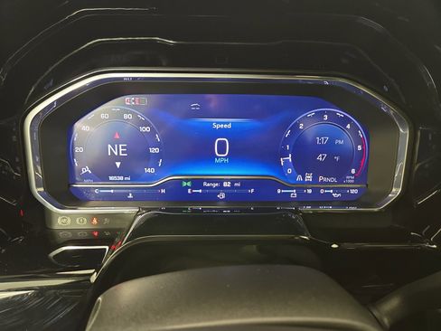 Used 2025 Chevrolet Silverado 3500 High Country w/ Technology Package image 16