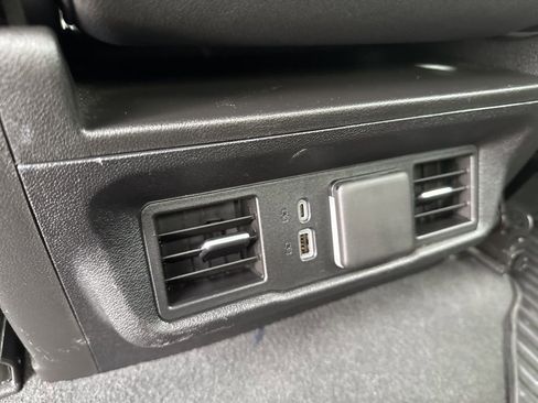 Used 2025 GMC Sierra 1500 SLT image 19