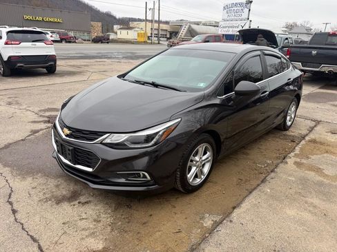 Used 2016 Chevrolet Cruze LT w/ Sun And Sound Package image 3
