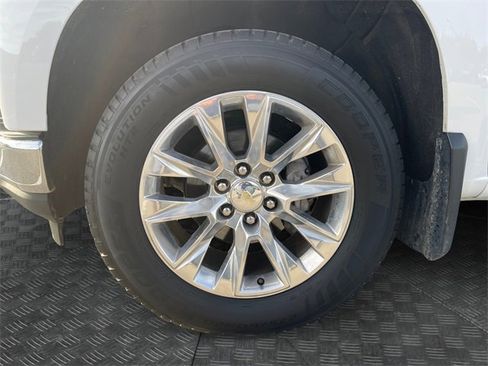 Used 2020 Chevrolet Silverado 1500 LTZ w/ LTZ Premium Package image 14