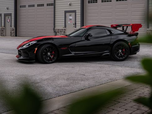 Used 2017 Dodge Viper GTC w/ ACR Package RWD image 33
