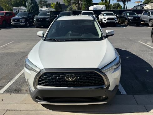 Used 2022 Toyota Corolla Cross XLE AWD/4WD image 1