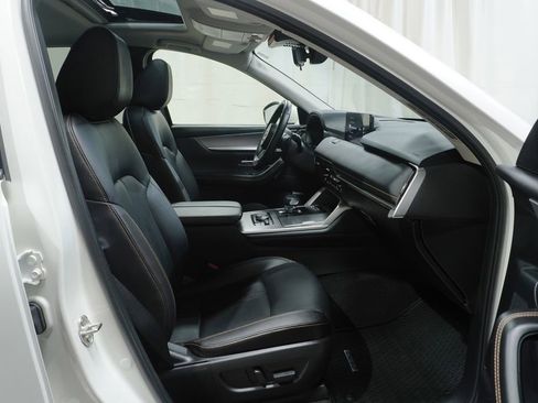 Certified 2025 MAZDA CX-90 3.3 Turbo w/ Preferred Package image 18