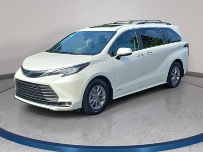 Used 2021 Toyota Sienna XLE w/ XLE Plus Package