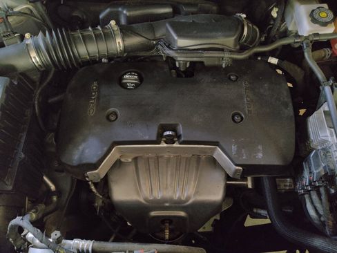 Used 2020 GMC Acadia SLE FWD image 30