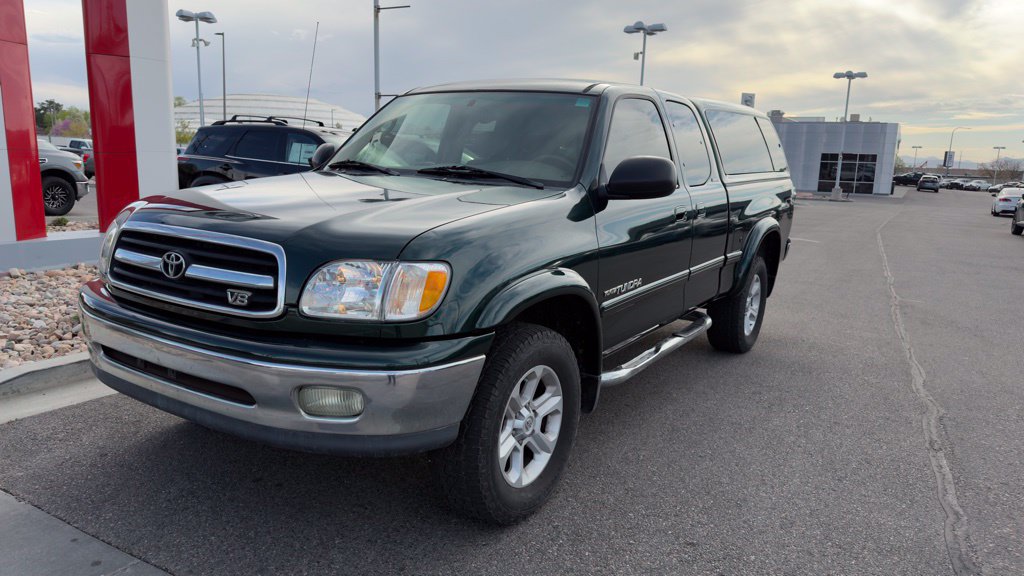 Used 2001 Toyota Tundra Limited w/ Off-Road Pkg AWD/4WD image 3