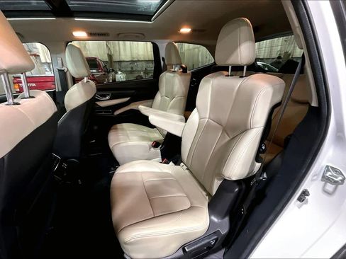 Used 2023 Subaru Ascent Limited w/ Technology Package AWD/4WD image 21