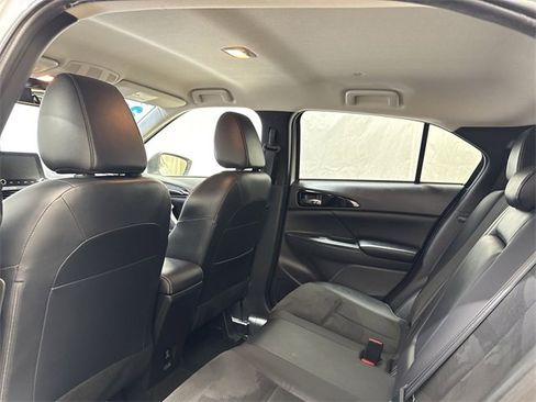 Used 2022 Mitsubishi Eclipse Cross SE image 13