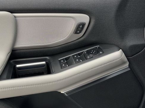 New 2026 Ford Expedition Active image 23