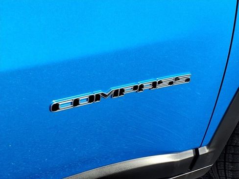 Used 2024 Jeep Compass Sport image 15