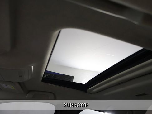 Used 2021 MAZDA CX-30 2.5 Turbo w/ Premium Package image 3