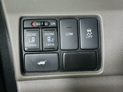 Used 2015 Honda Odyssey EX-L image 17