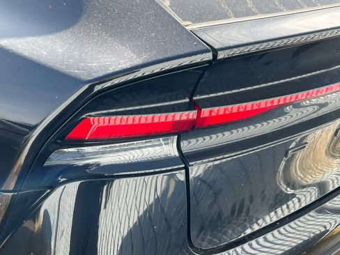 Used 2024 Toyota Prius LE image 20