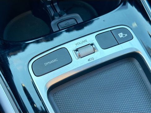 Used 2025 Mercedes-Benz GLB 35 AMG 4MATIC image 30