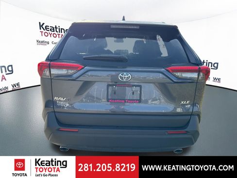 Used 2025 Toyota RAV4 XLE w/ Convenience Package FWD image 6