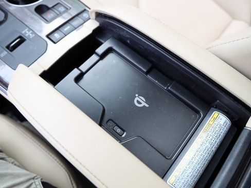 Certified 2021 Toyota Highlander Limited image 25