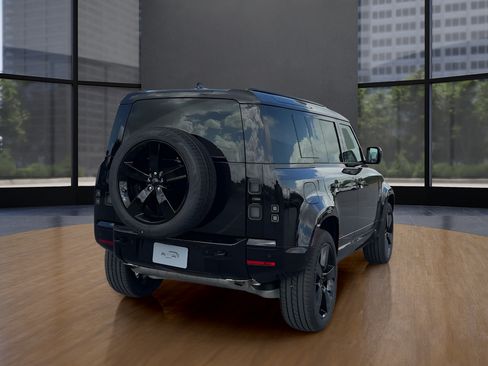 New 2026 Land Rover Defender 110 X-Dynamic SE AWD/4WD image 5