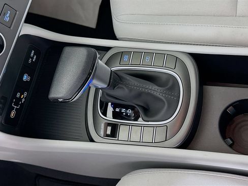 New 2026 Hyundai Kona SE FWD image 14