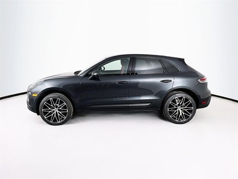 New 2026 Porsche Macan image 2