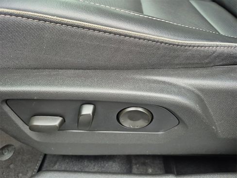 Used 2021 Buick Envision Essence w/ Sport Touring Package image 19