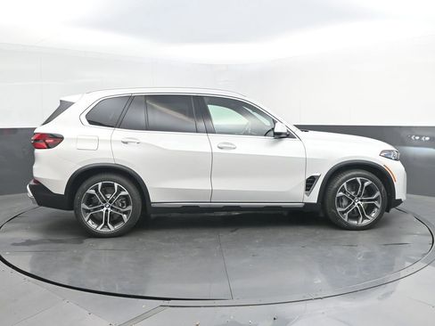 New 2026 BMW X5 xDrive50e AWD/4WD image 8