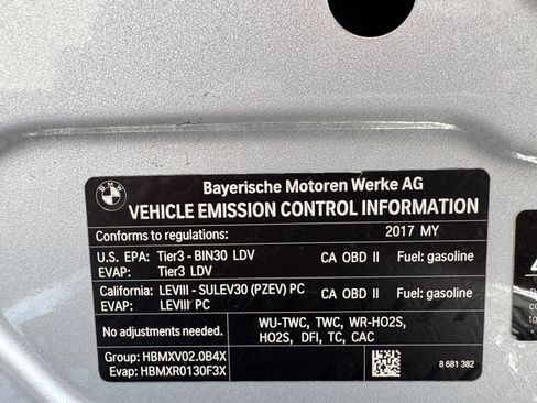 Used 2017 BMW 330i Sedan RWD image 21