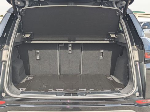 Used 2020 Land Rover Range Rover Evoque SE image 30