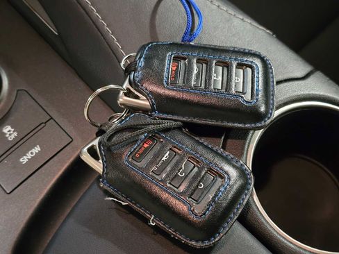 Used 2017 Lexus IS 350 AWD image 40