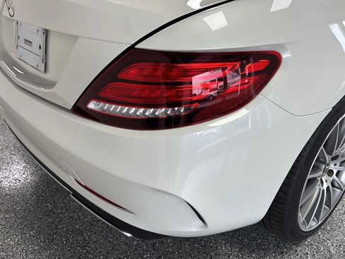 Used 2020 Mercedes-Benz SLC 300 image 42