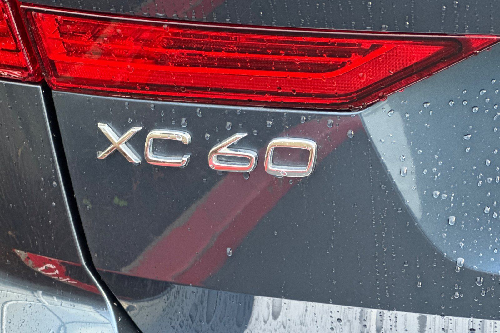 Used 2020 Volvo XC90 T8 Momentum w/ Protection Package AWD/4WD image 12