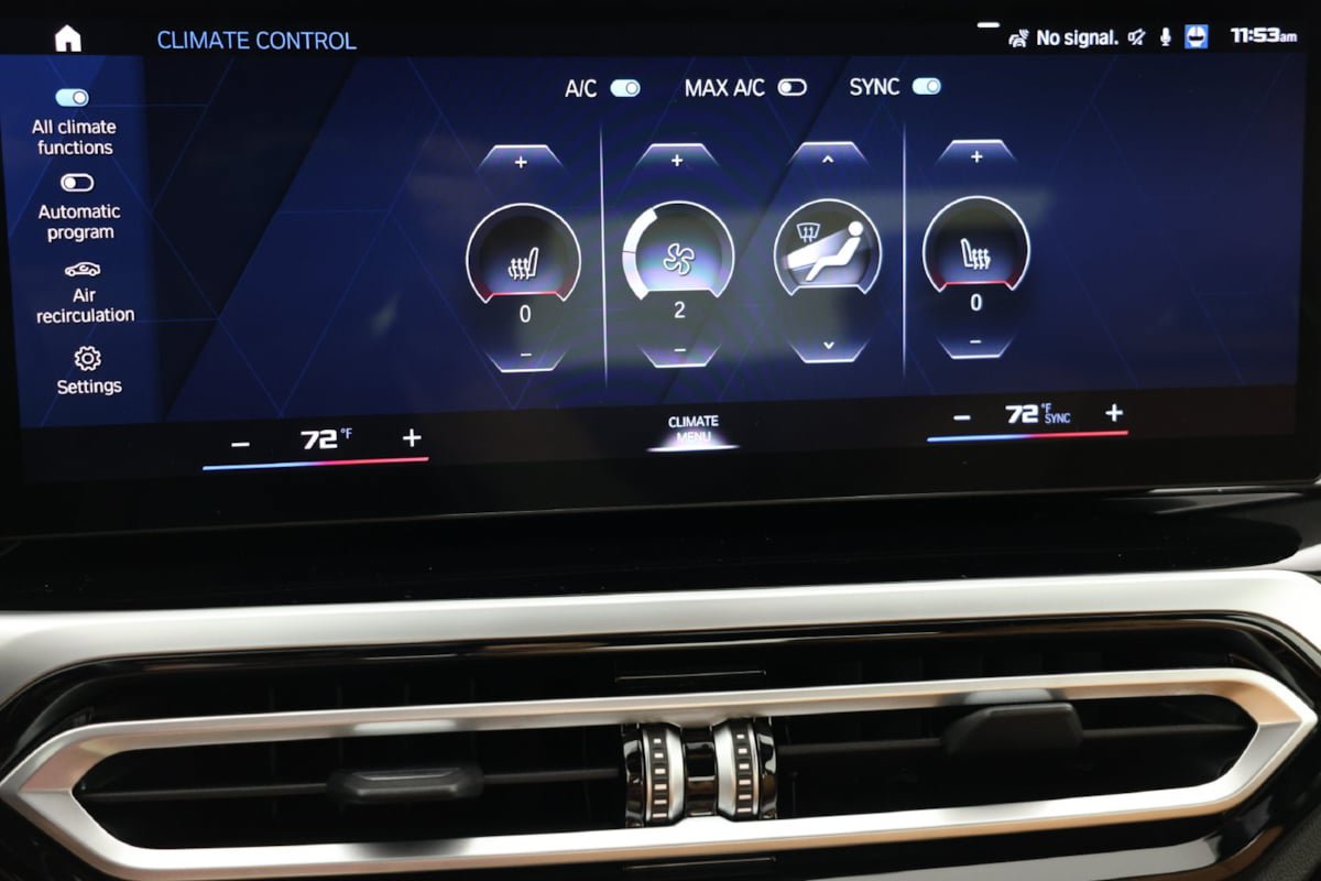 Used 2024 BMW M2 w/ Lighting Package RWD image 9
