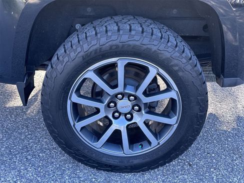 Used 2018 GMC Canyon Denali image 13