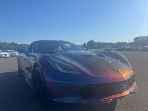 Used 2019 Chevrolet Corvette Stingray Coupe w/ 1LT RWD image 6