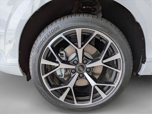 New 2026 Audi Q3 quattro 2.0T AWD/4WD image 9
