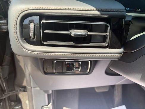 Used 2025 Lincoln Aviator Reserve w/ Illumination Package AWD/4WD image 19