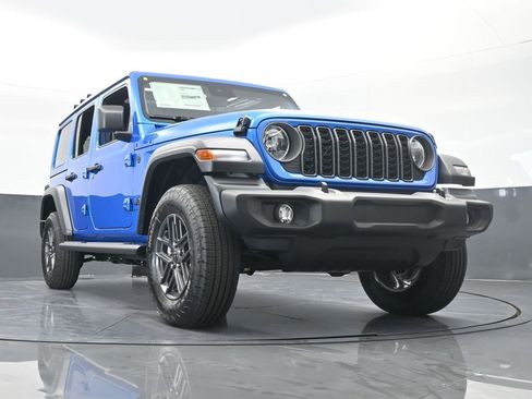 Used 2025 Jeep Wrangler Unlimited Sport AWD/4WD image 57