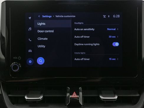 Used 2023 Toyota Corolla Cross XLE w/ Convenience Package image 27